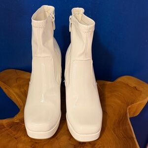 Women’s Top Moda Elegant White Patent Leather Square Toe Ankle Boots Size 7